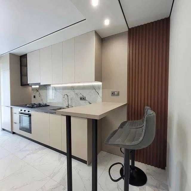 Сдаю 2х ком 9/6 квартиру в ЖК Лабзак ор-р рест- Сазанчик P5