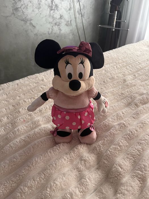 Minnie  plus roz  interactiva
