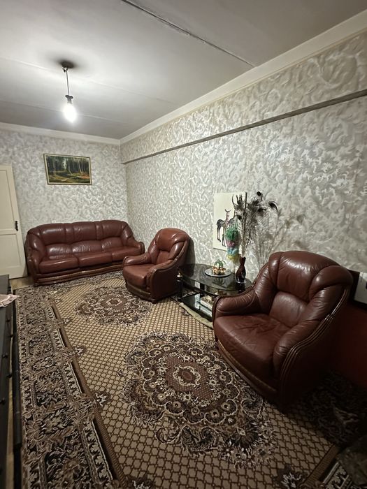 Продается американская кожанная мебель.