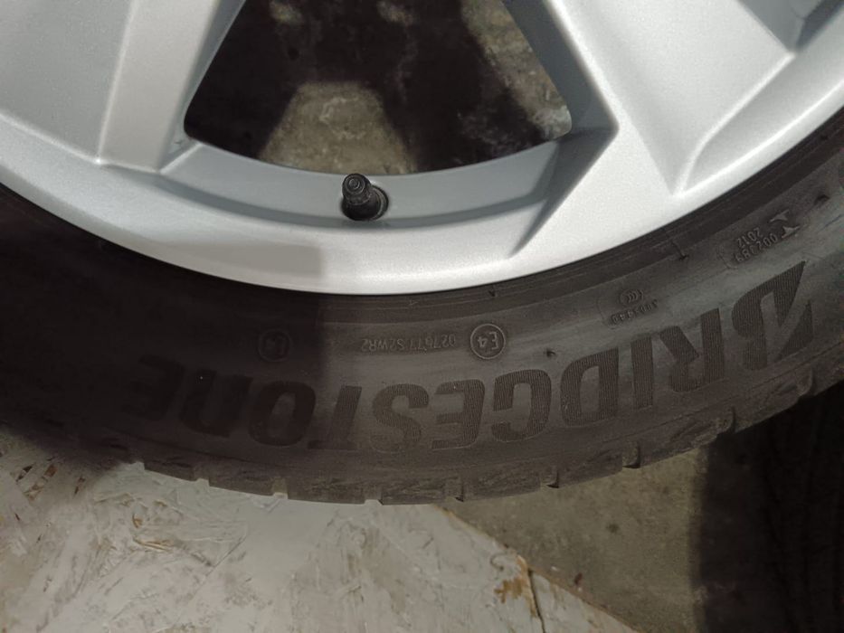 Jante 17 5x112 et 45 audi q2 q3  vw  passat Skoda Seat MG +215/55/17 vara