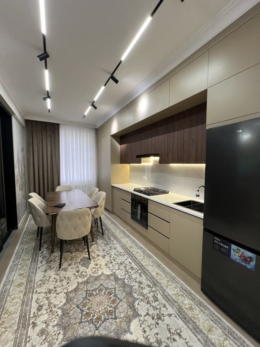 Урганч шахарда квартира ва ховли жойлар сотилади