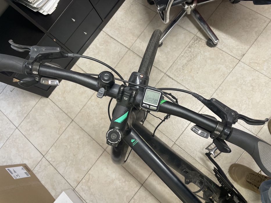 Bicicleta Cube travel