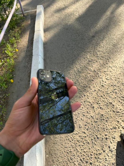 Продам iphone 12 mini