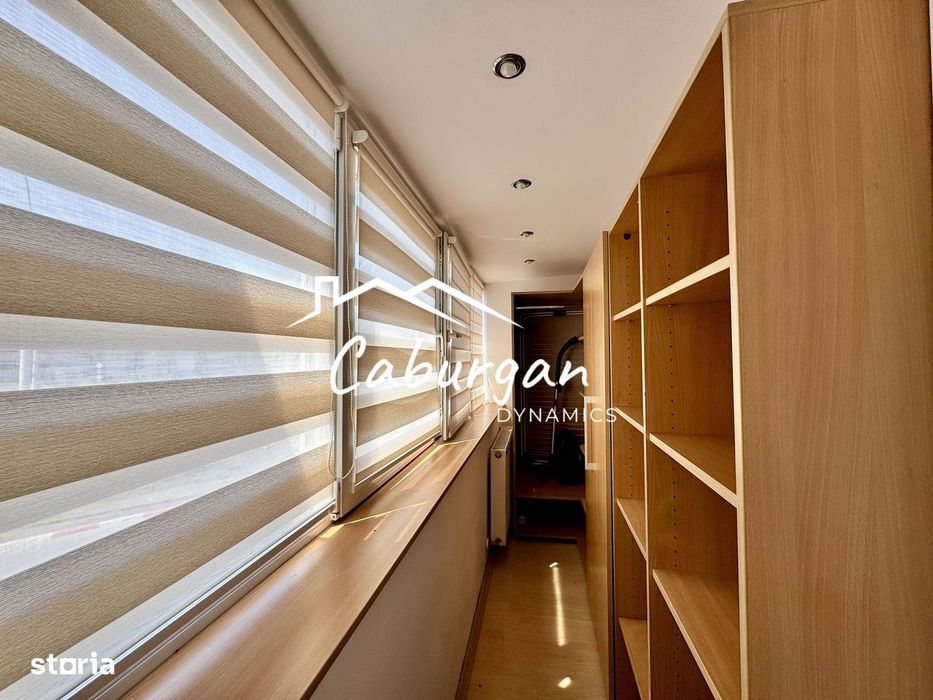 Apartament cu 3 camere, 80mp utili + balcoane, etaj 1/4, lift, Centru