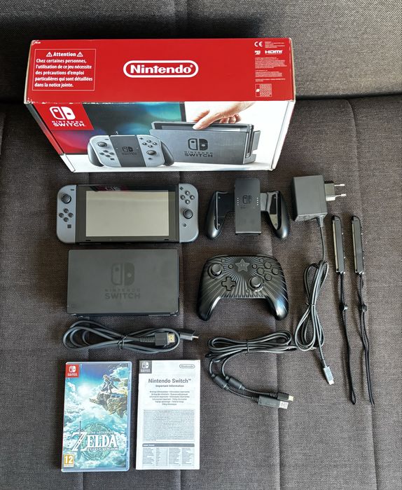 Vand consola Nintendo Switch !