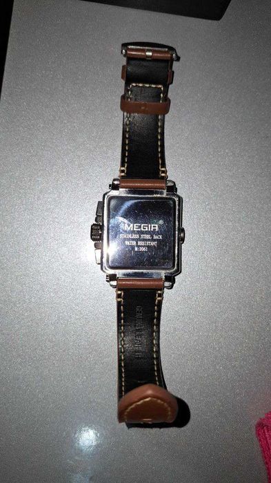 Продаются часы БУ