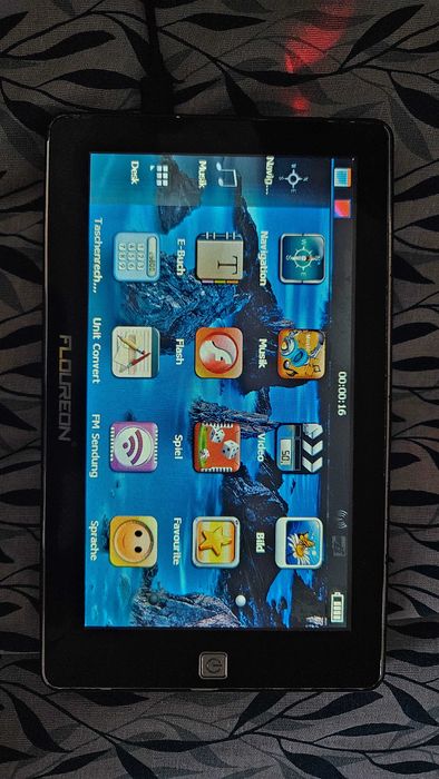 Таблет за кола GPS