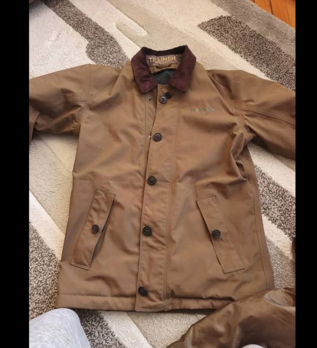 Мото яке TRIUMPH