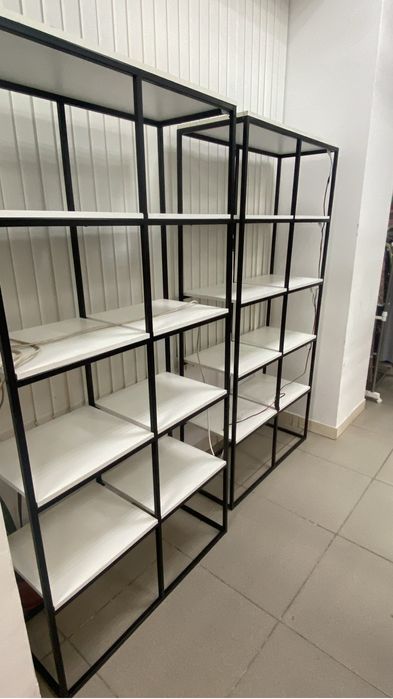 Продам витрины !!! Цена договорная ,.