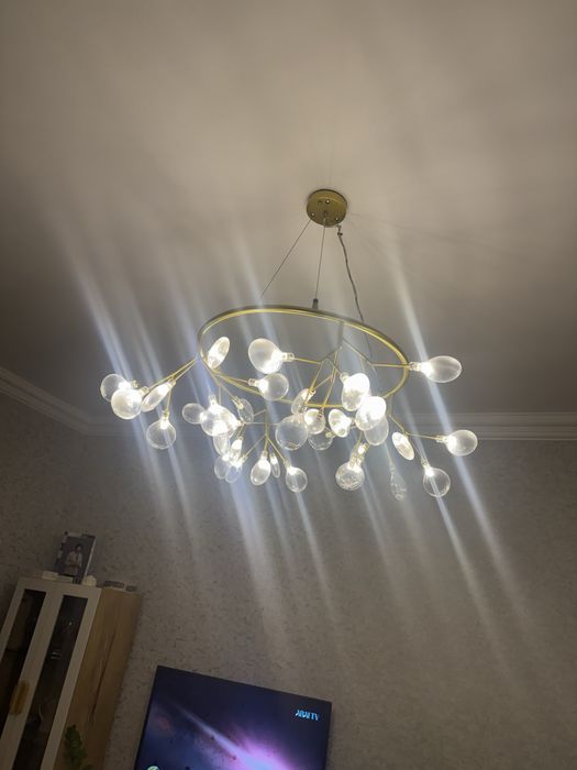 Продам срочно люстра две штук