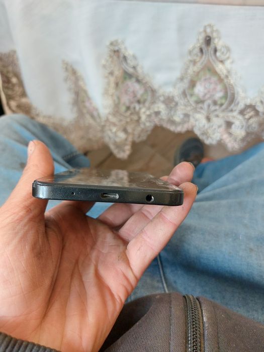 Redmi A5 e bun mere