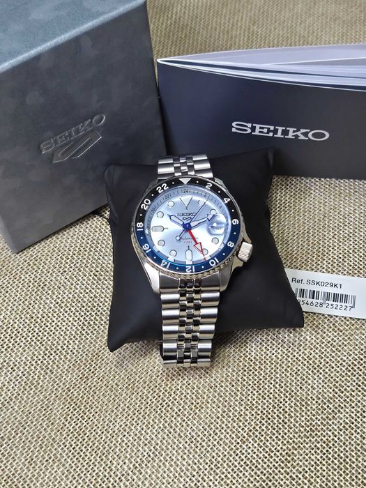 Ceas de barbati - Seiko 5 Sports GMT Automatic - SSK029K1