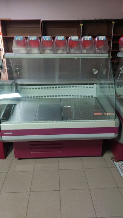 Продам витриные холодильники