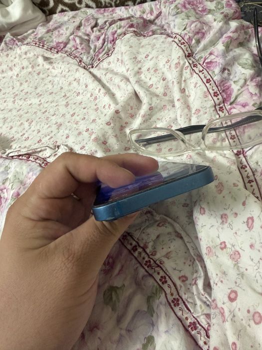 iPhone 13 продам срочно