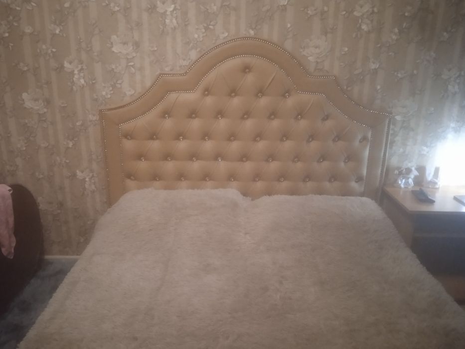 Кровать двуспальная