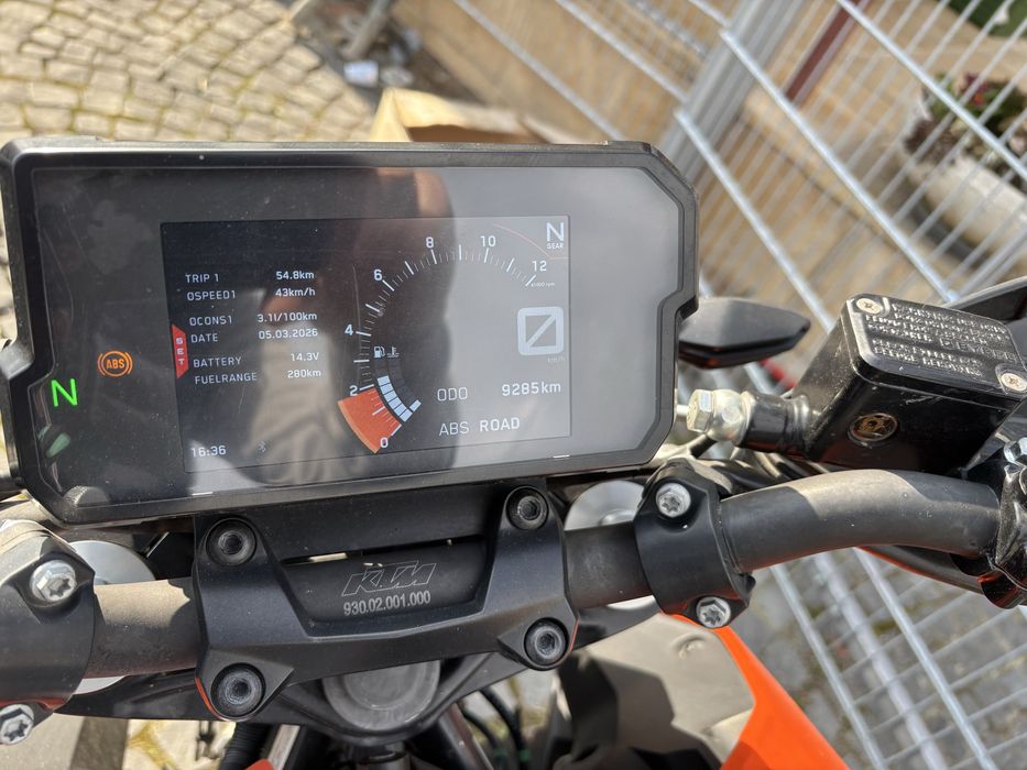 Ktm duke 125 an 2019 9.300km proprietar firma tva inclus