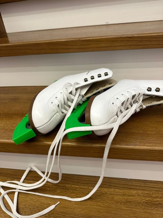 коньки профессиональные