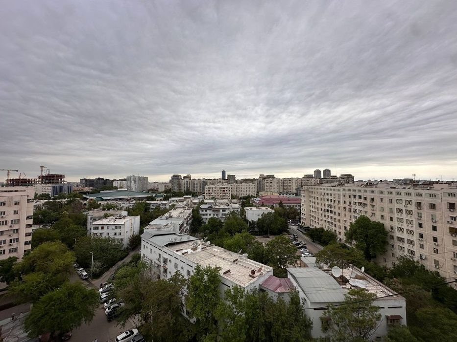 Продам свою квартиру Метро Айбек 4х комнатная