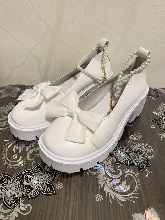 Mocasini pantofi , sandale