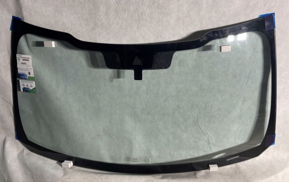 Предно стъкло FORD F150 / F250 / F350 2018-2020 [КАМЕРА]