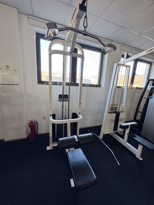 aparat tractiuni spate helcometru LifeFitness