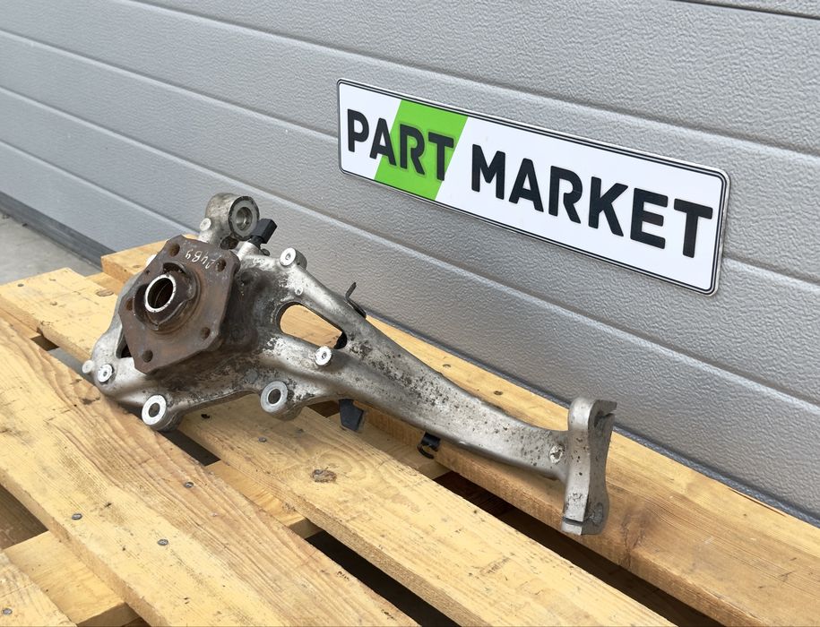 Шенкел AUDI A4 B9 8W0407241F 8W0407559
