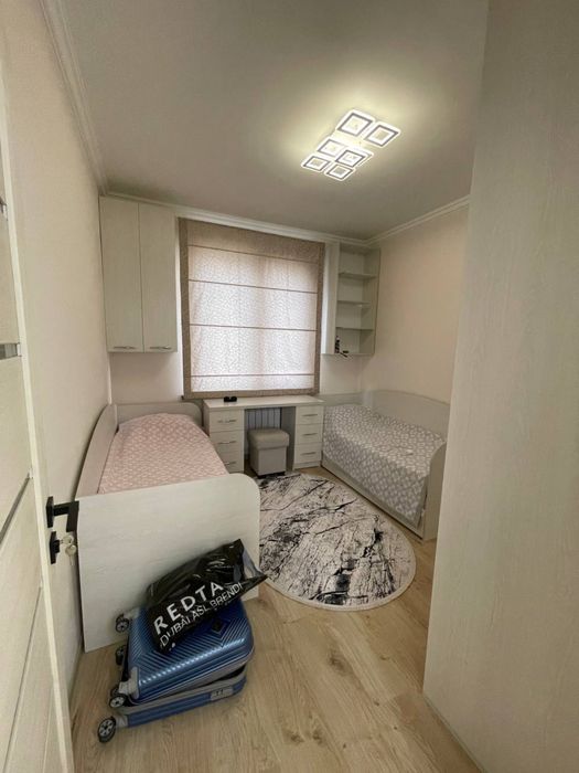 Sotiladi 3 xonali kvartira, Olmazor City’da.