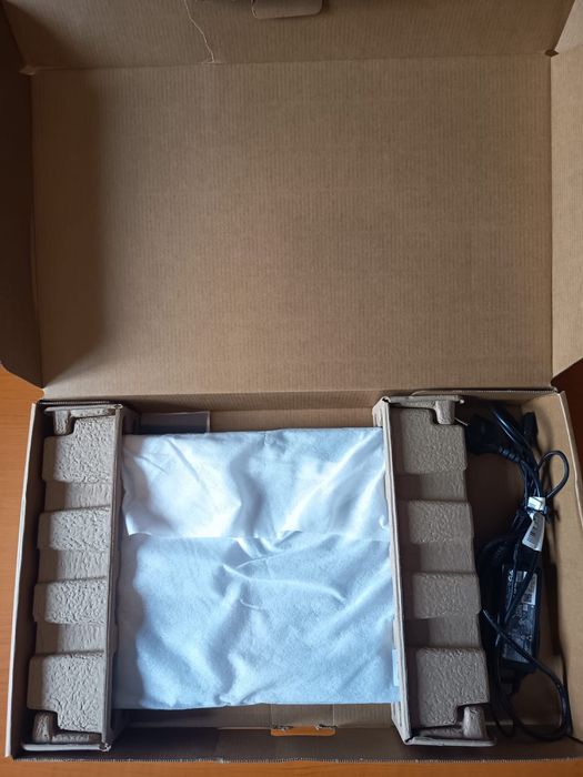 Acer Aspire 3 Ryzen 5 / 16GB / SSD – ca nou, garanție