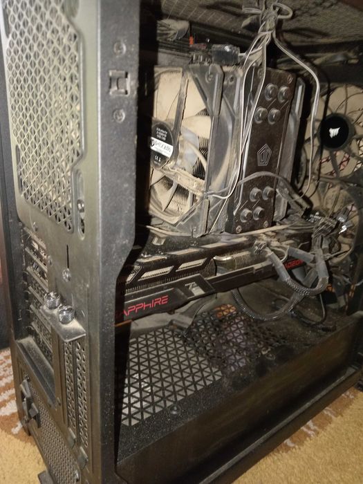 Vand PC Ryxen 7 7700