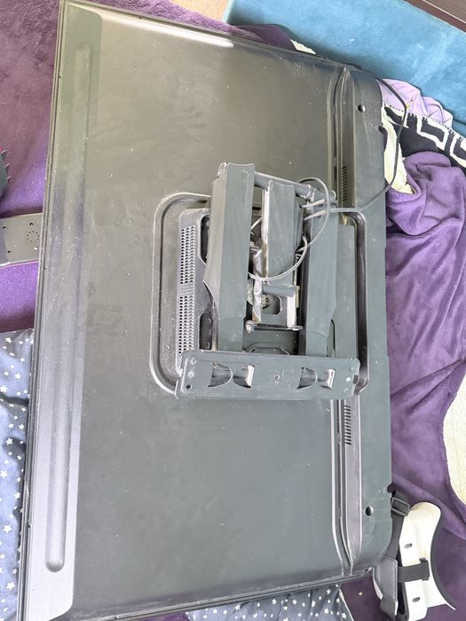 Продам телевизор