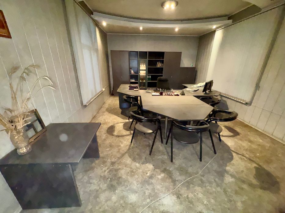 Большой стол в кабинет руководителя