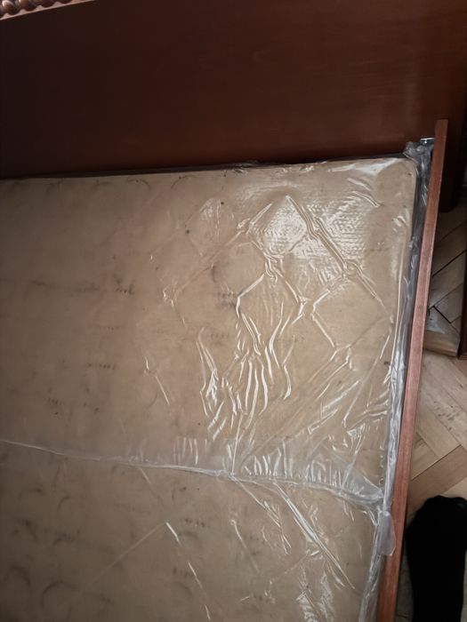 продавам легло за спане
