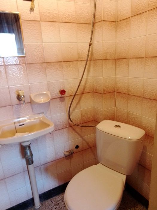 Дава двустаен апартамент под наем в широк център
