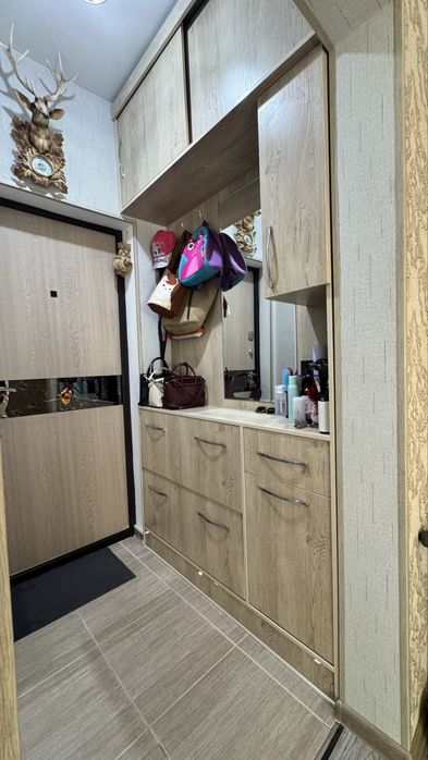 Продается своя 1в2/2/4 лоджия 2*6 Феруза. ЭКО базар ,Гинекология
