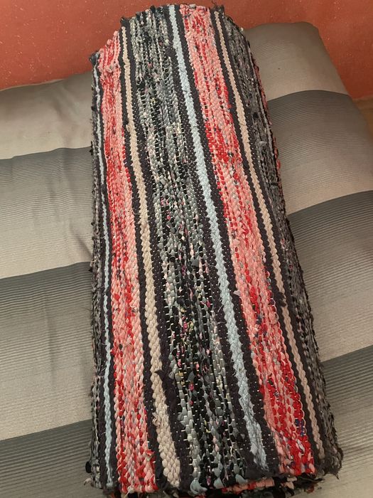 Preșuri țesute manual