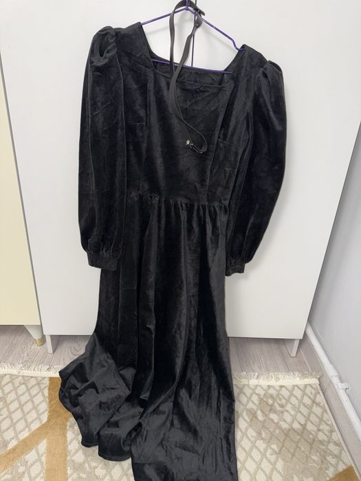 Женское платье . Барлығы 4500 тг