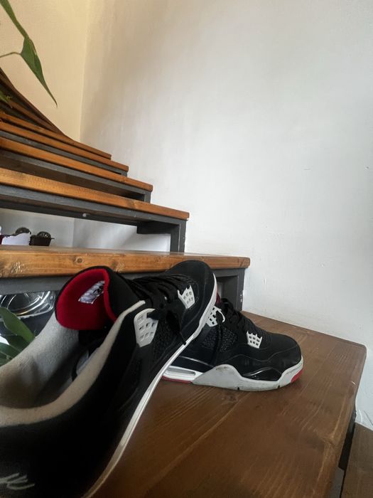 Jordan 4 fight red/black