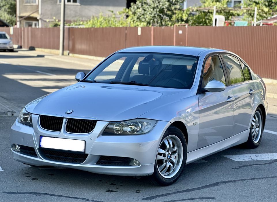 Bmw Seria 3 E90 320i Pret fix