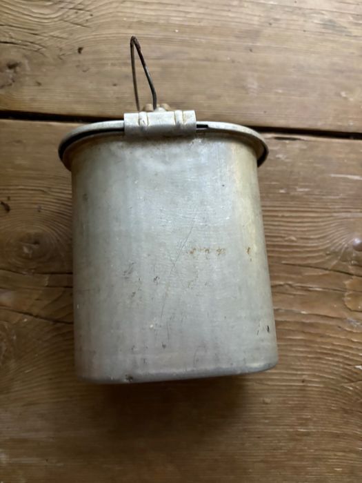 Sufertas românesc camping  din aluminiu, capac șurub per. comunista