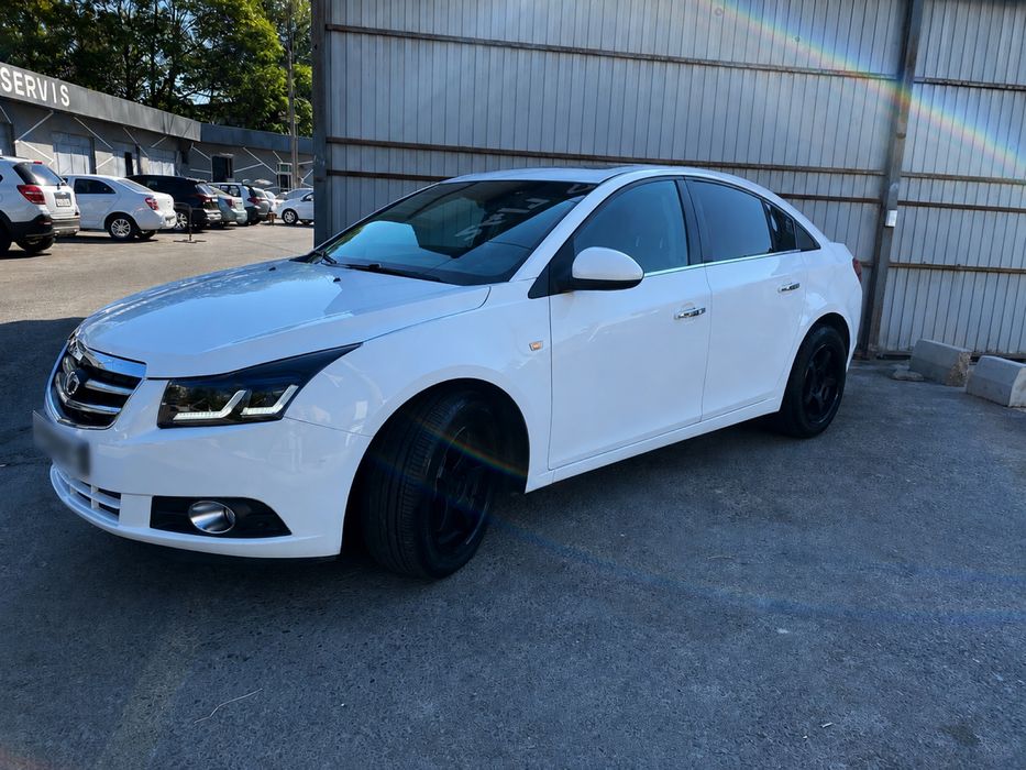 Cruze срочно состояние отличное!