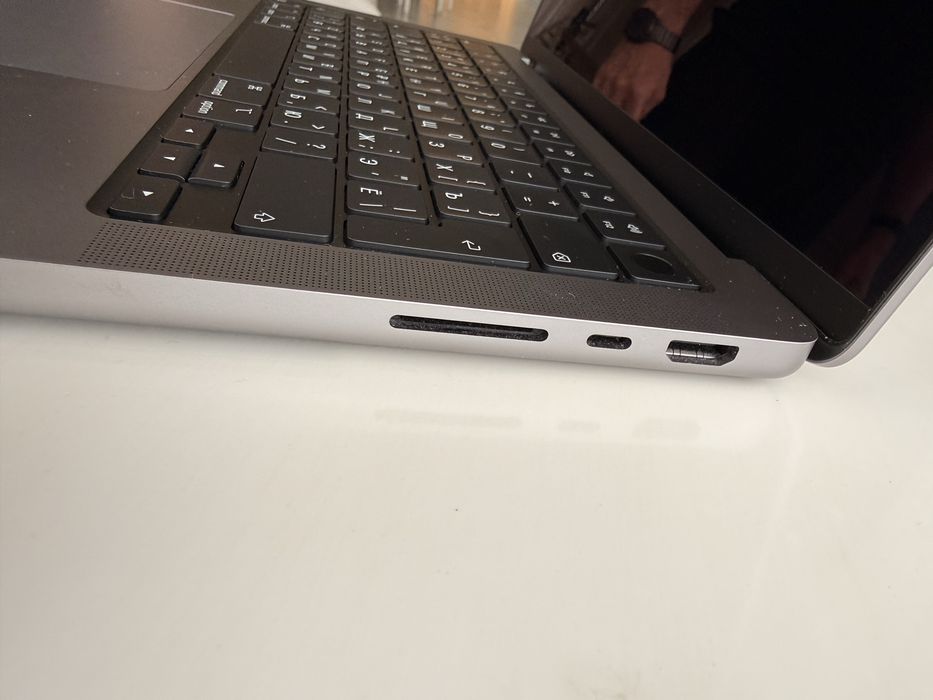 MacBook Pro 14” (2021), M1 Max, 64GB/512GB