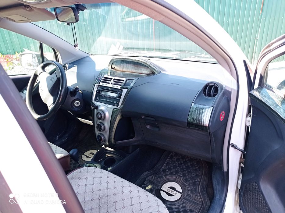 продам Тойота ярис