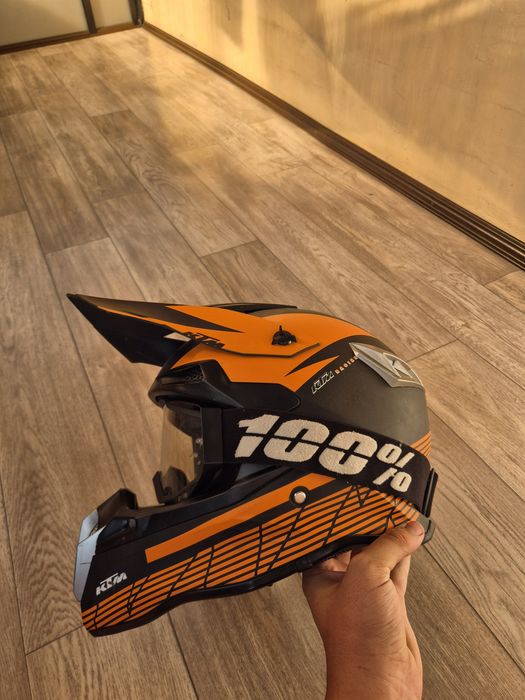 Продам кроссовый шлем