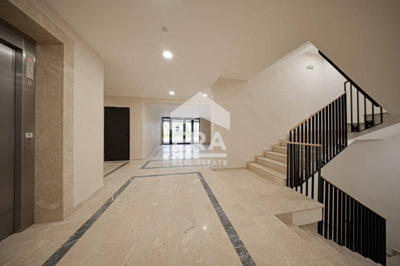 Продава се Тристаен апартамент в София, Красно село - 150 кв.м за 2867 €/кв.м - Снимка #11