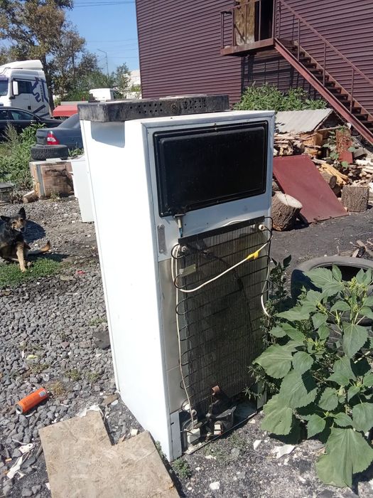 Продам холодильник 20000
