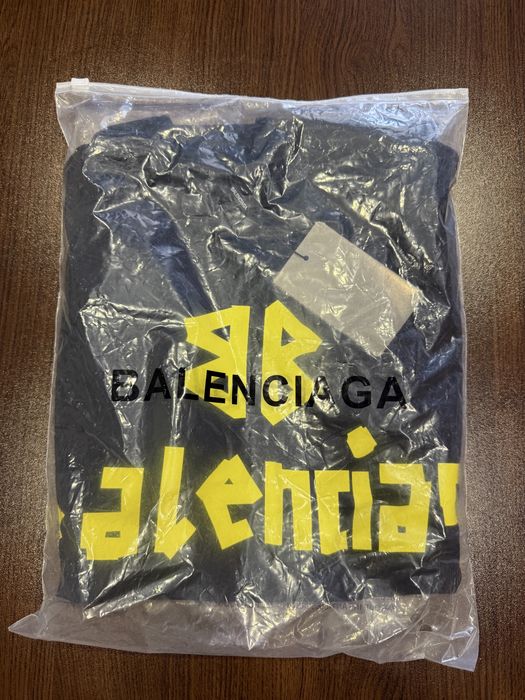 Тениска Balenciaga