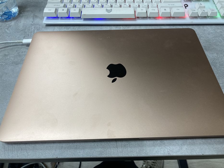 Macbook Air M1  ноутбук