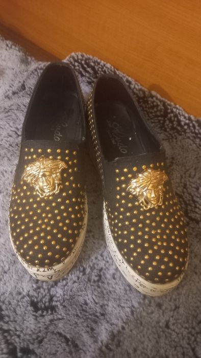 Дамски сникърси използвани броени пъти