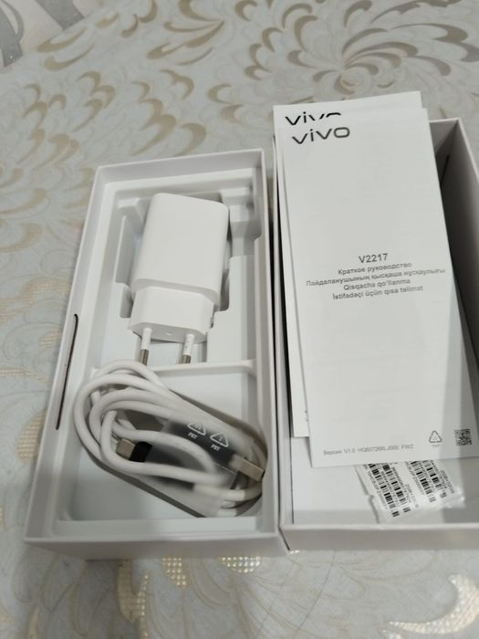 Продам смартфон VIVO Y02