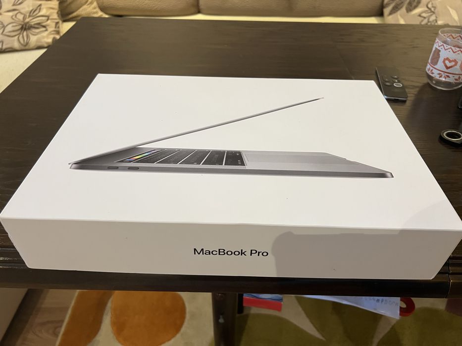 Macbook Pro 15” A1707 MAX - i7 3.1Ghz / 16GB RAM / 512GB SSD